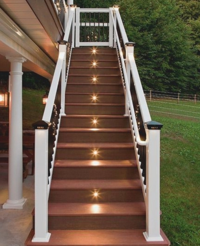 down the middle landscape lighting ideas